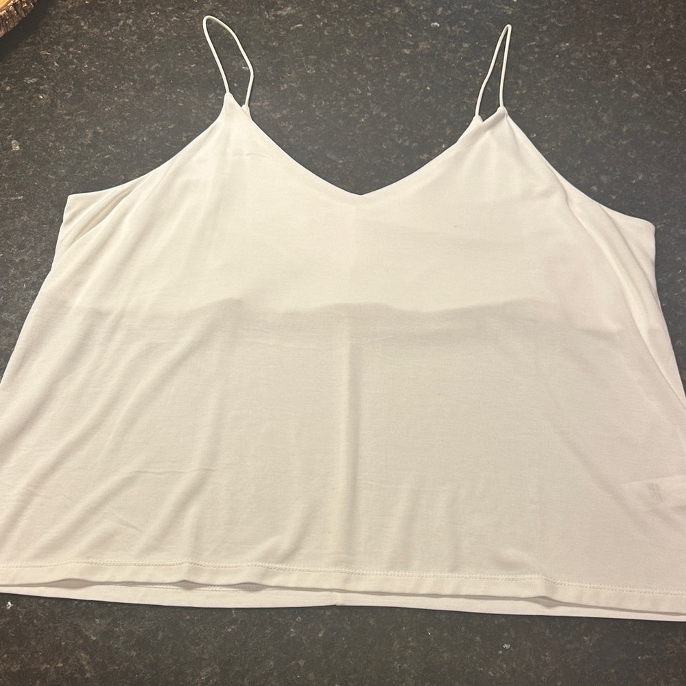 Maurice’s creamy white top XXL like new
